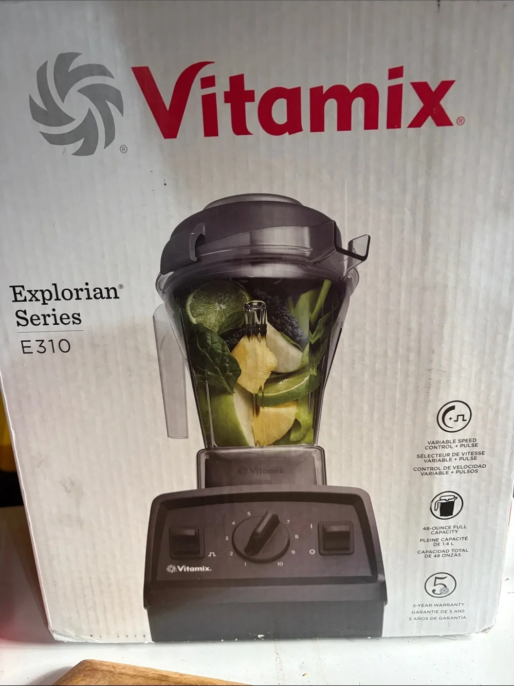 Vitamix High-Performance Blender - White Box